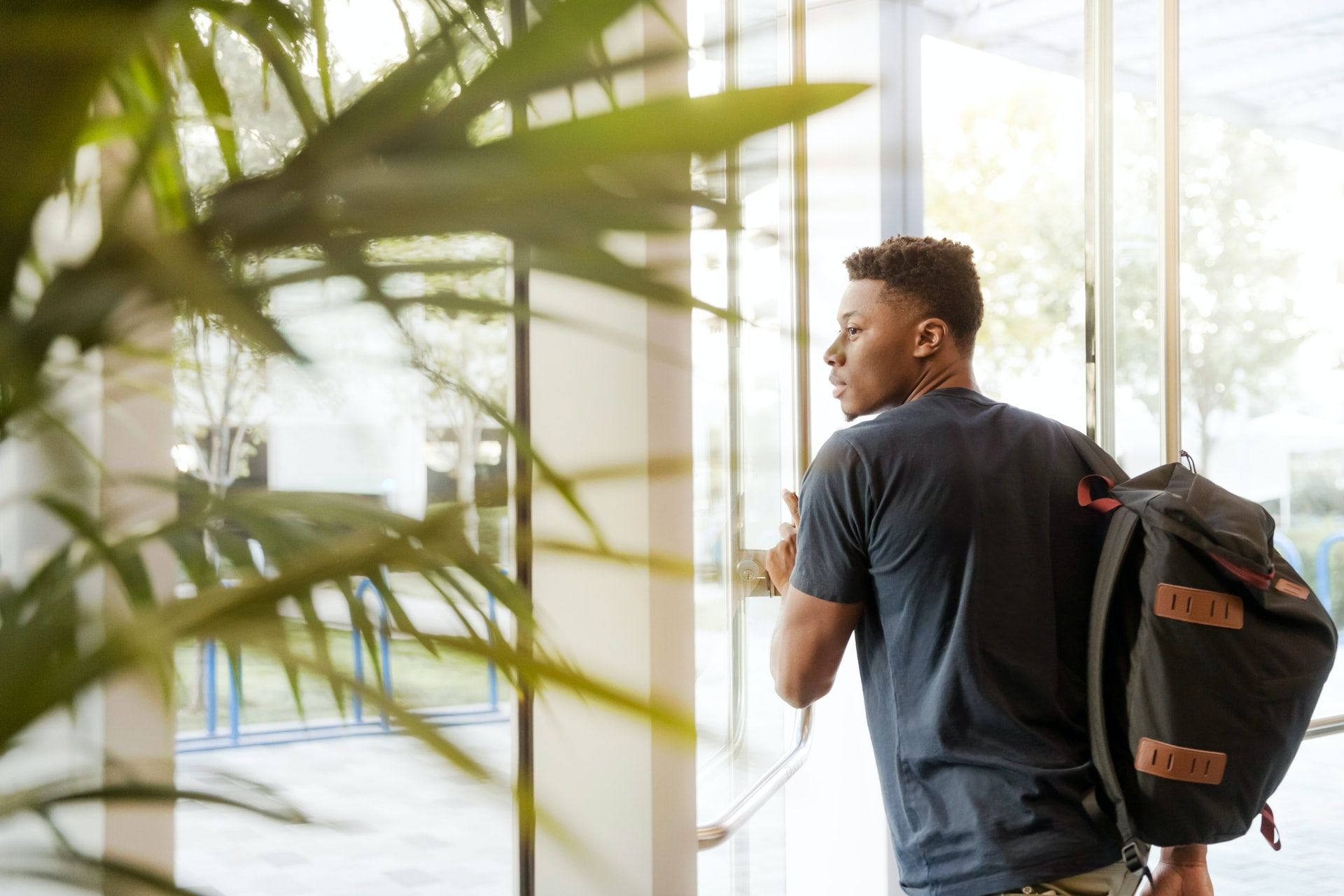 Boy with backpack, back to school tips